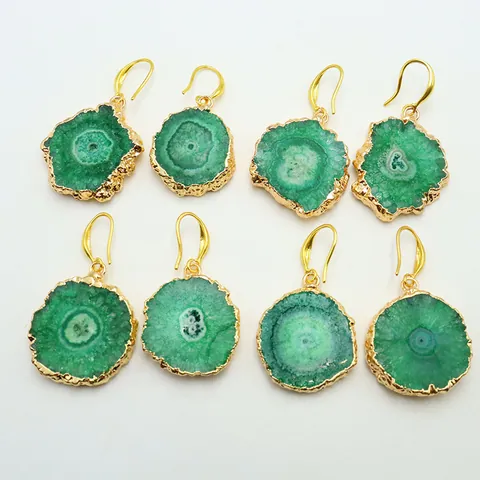 Boucles d'Oreilles Pendantes Fleur en Agate Cristal Naturel Irrégulier pour Femmes Bohème Cuivre Plaqué Or Bijoux