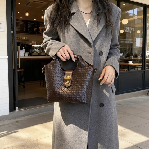 Borsa a Secchiello da Donna in Pelle PU Intrecciata Vintage Con Chiusura a Girello Dorata Borsa a Tracolla Retro per Ufficio