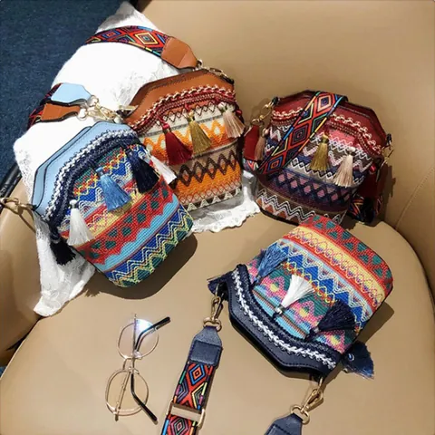 Borsa a Secchiello Intrecciata Etnica Boemia per Donna Motivo Geometrico Retrò Borsa a Tracolla con Nappe e Spallina Larga