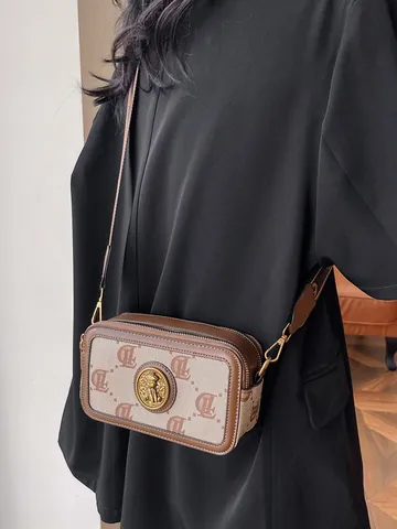Borsa Fotografica Vintage Con Stampa Monogramma Tracolla Larga Borsa a Tracolla alla Moda per Donna Viaggio Quotidiano Chiusura a Cerniera in Pelle PU
