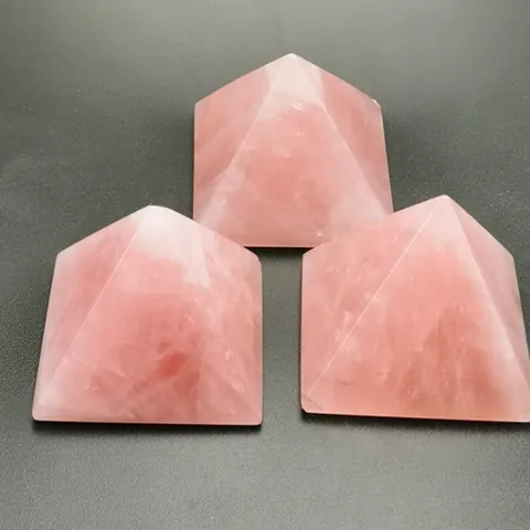 Natural Rose Quartz Pyramid Energy Stone Healing Crystal Pyramid Home Office Desktop Ornament Pink Crystal Decoration