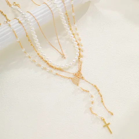 Vintage Gold Mehrlagig Künstliche Perlen Kreuz Halsketten Set Für Damen Böhmisch Relief Münze Anhänger Gesteppt Choker Schmuck