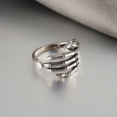 Gotischer Skeletthand Herz Ring Retro Silberlegierung Verstellbarer Offener Fingerschmuck Für Herren Damen Punk Stil