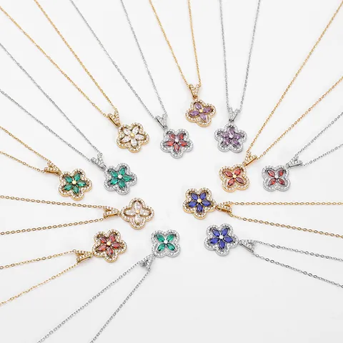 Elegant Five Petal Flower Pendant Necklace 316 Stainless Steel Zirconia Inlaid 18K Gold Plated Clavicle Chain Jewelry For Women