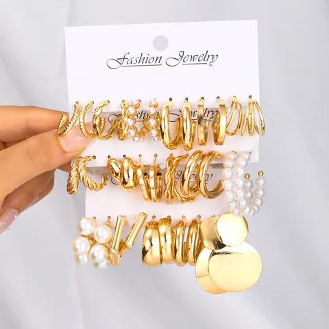 Collezione di Orecchini a Cerchio e a Bottone in Lega di Zinco Oro Vintage per Donna Gioielli di Moda Perla Artificiale Orecchini Torsadato