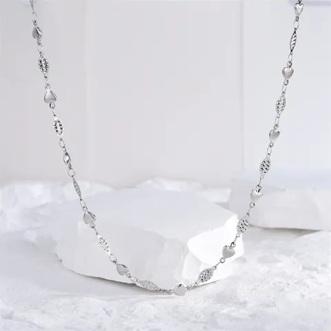 Collana con Pendente a Cuore in Acciaio al Titanio Bracciale per Donna Moda Colore Argento Catena a Clavicola Gioielli Design di Nicchia