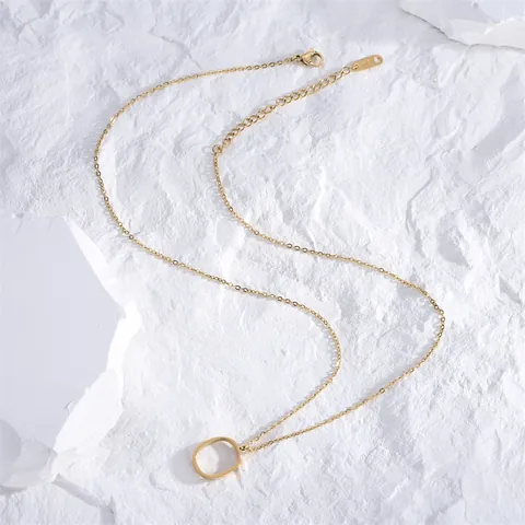 Collana con Pendente Geometrico a Lettera O Cava in Acciaio al Titanio Minimalista per Uomo Donna Unisex Placcato Oro Rosa Gioielli