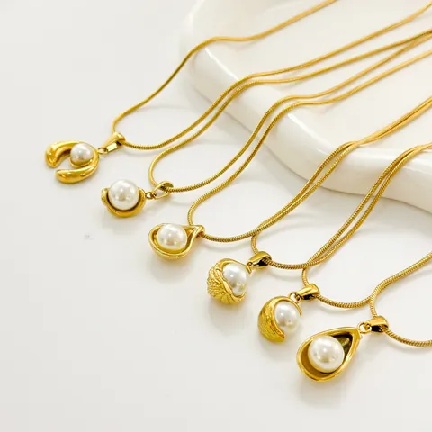 Gold Plated 304 Stainless Steel Pearl Pendant Necklace Women Elegant Snake Chain Geometric Heart Moon Shell Cross Decor