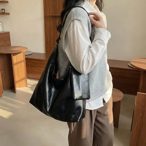 Borsa Tote da Donna in Pelle PU di Grande Capacità Con Pochette Retrò Minimalista Morbida Borsa a Tracolla Per Pendolarismo Quotidiano