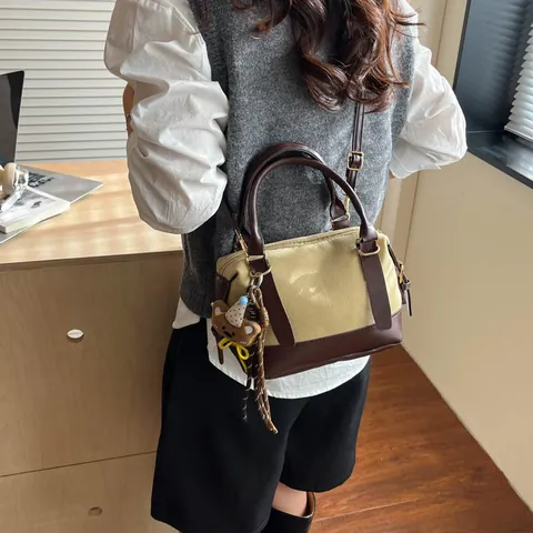 Vintage Γυναικεία Τσάντα Boston Patchwork Suede PU Δερμάτινη Τσάντα Χειρός Μεγάλη Χωρητικότητα Τσάντα Ώμου Με Αρκουδάκι