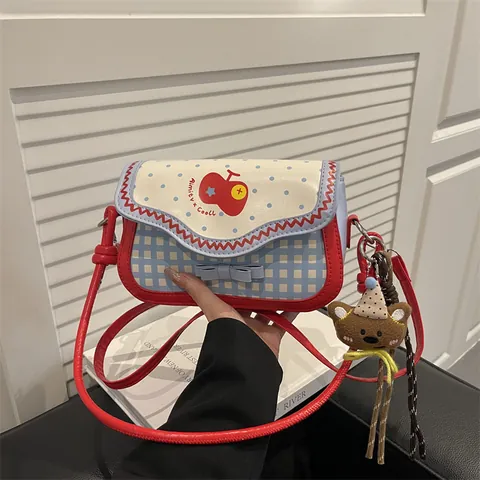 Sac à Épaule en Cuir PU Plaid Doux Japonais pour Femmes Avec Pendentif Ours en Peluche Nœud Couleur Contrastée Sac Carré