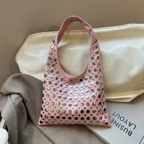 Sac d'Épaule en Cuir PU à Rivets Argentés Design de Niche Mode Punk Style de Rue Sac Hobo Bandoulière Femme Quotidien
