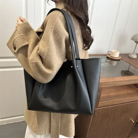Bolso Tote de Cuero PU Minimalista de Gran Capacidad para Mujer Bolso de Hombro de Color Sólido Con Decoración de Remaches Bolso de Mano