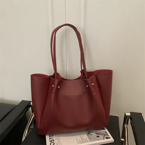 Bolso Tote de Cuero PU Minimalista de Gran Capacidad para Mujer Bolso de Hombro de Color Sólido Con Decoración de Remaches Bolso de Mano