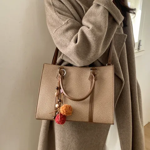 Borsa Tote Vintage da Donna in Pelle PU Intrecciata a Grande Capacità Borsa a Tracolla da Pendolare Con Pendente Borsetta