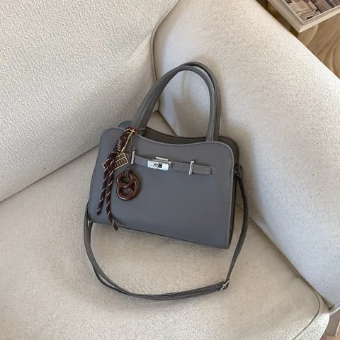 Dames Minimalistische PU Leder Kleine Vierkante Tas Met Zilveren Sluiting Grote Capaciteit Retro Handtas Schoudertas