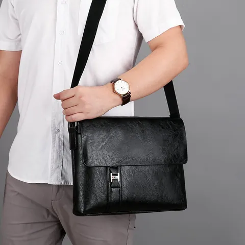 Men's Vintage PU Leather Messenger Bag Large Capacity Waterproof Crossbody Bag With Metal H Buckle For Business Casual