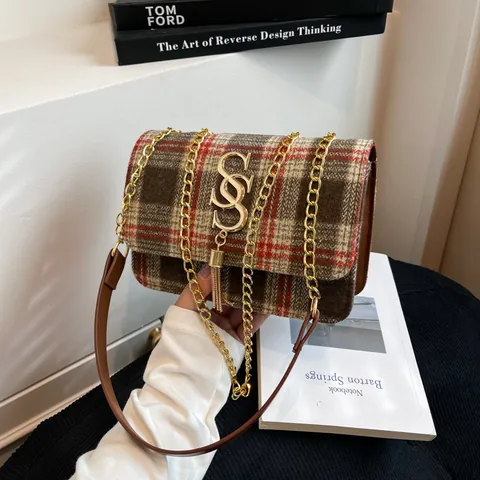 Vintage Plaid Woolen Crossbody Bag For Women Gold Chain Flap Shoulder Bag With Tassel Metal Logo Decor Small Square Bag