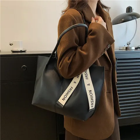 Borsa Tote in Pelle PU a Grande Capacità per Donna Minimalista Pendolarismo Borsa a Tracolla Con Nastro di Moda