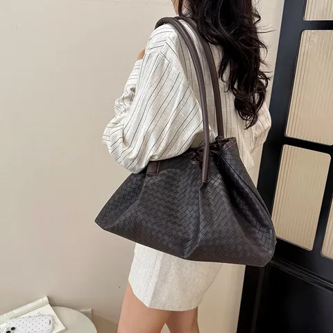 Große Kapazität Gewebte PU Leder Shopper Tasche Für Damen Mit Passendem Innenbeutel Lässige Pendler Schultertasche Büro