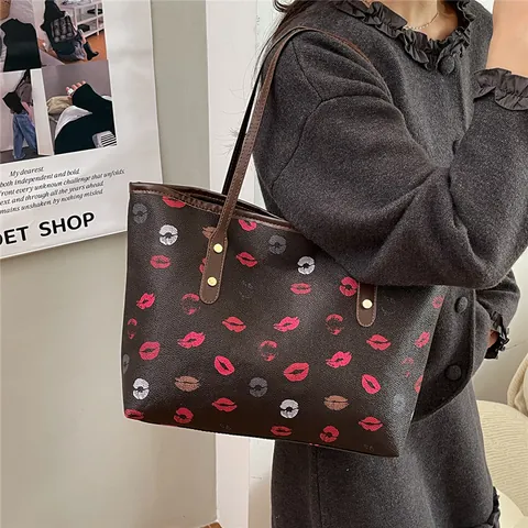 Fashion Lip Print Large Capacity Tote Bag For Women PU Leather Litchi Texture Shoulder Bag Handbag Rivet Decor Daily Casual Bag