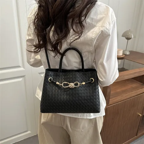 Damen Gewebte Tragetasche Goldener Knoten Metallschnalle PU Leder Schulter Umhängetasche Minimalistisches Intrecciato Design Handtasche Elegante Pendler Satchel