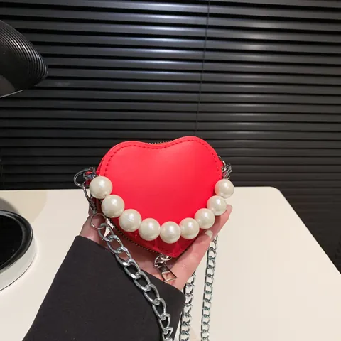 Mode Femmes PU Cuir en Forme de Cœur Mini Sac Bandoulière Avec Poignée de Perles Chaîne Argent Petit Sac à Épaule Rouge à Lèvres Fête Décontracté