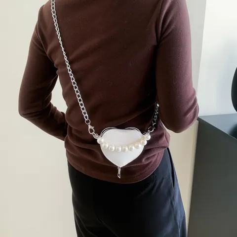 Mode Femmes PU Cuir en Forme de Cœur Mini Sac Bandoulière Avec Poignée de Perles Chaîne Argent Petit Sac à Épaule Rouge à Lèvres Fête Décontracté