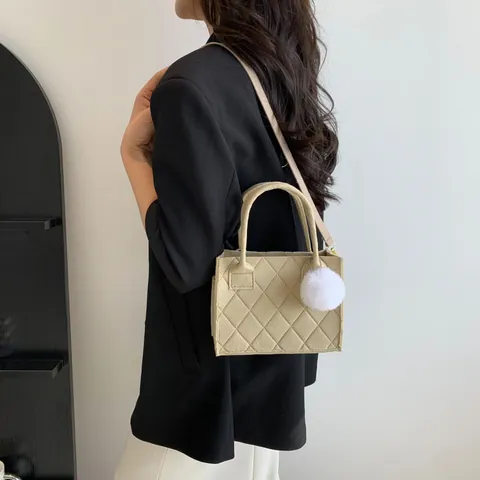 Women Fashion Felt Diamond Quilted Small Square Bag With Adjustable Shoulder Strap Casual Commute Crossbody Handbag Daily Use