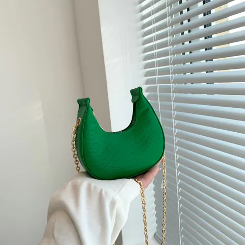 Women Retro Animal Pattern Crescent Crossbody Bag PU Leather Metallic Texture Chain Shoulder Bag Fashion Small Half Moon Handbag