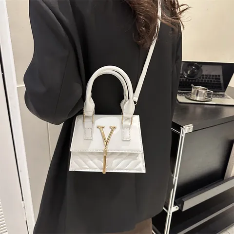 Borsa a Tracolla in Pelle PU alla Moda per Donna Trapuntata a V Logo V in Metallo Nappa Borsa a Mano Piccola Quadrata Con Tracolla Regolabile