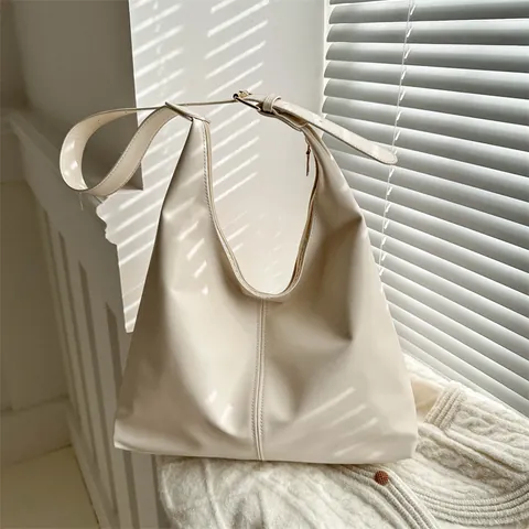 Minimalist Large Capacity Hobo Bag For Women PU Leather Tote Bag Casual Shoulder Bag With Adjustable Strap Solid Color