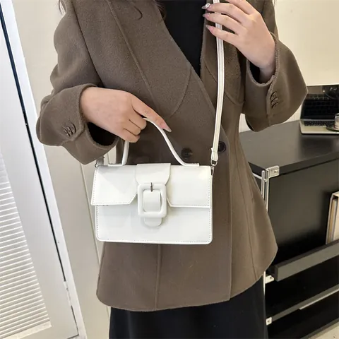 Vintage PU-Leder Umhängetasche Für Damen Minimalistische Quadratische Tasche Mit Schnalle Lässige Handtasche Für Den Alltag