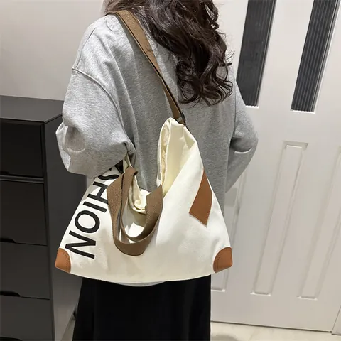 Fashion Large Capacity Canvas Tote Bag For Women Casual Commuting Shoulder Bag With Leather Patch Letter Print Handbag