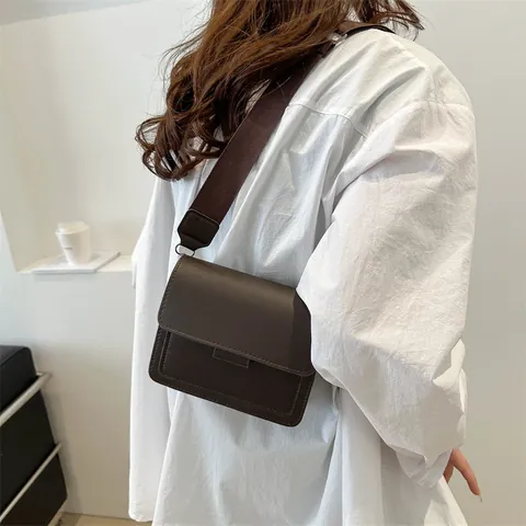 Vrouwen Minimalistische PU Lederen Crossbody Tas Mode Enkele Schouder Telefoon Portemonnee Stijlvolle Vierkante Tas Met Brede Verstelbare Riem