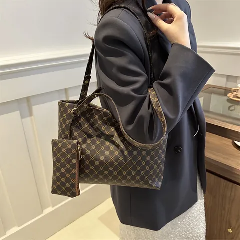 Damen Vintage Monogramm PU Leder Tote Bag Set Große Kapazität Geometrischer Druck Schulterhandtasche Mit Kleinem Beutel