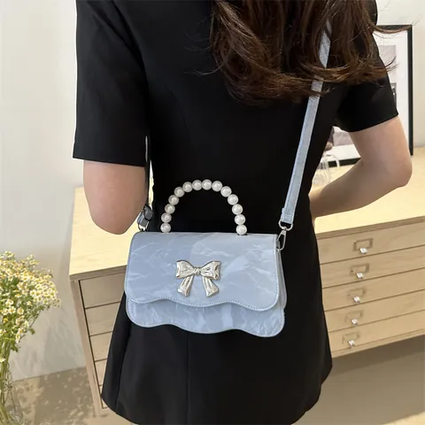 Bolso de Hombro para Mujer con Asa de Perlas Artificiales Bolso de Bandolera de Moda con Lazo Borde de Ola Color Sólido Cuero PU