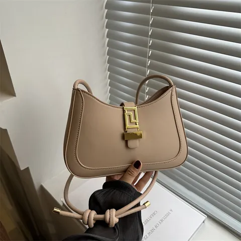 Damen Halbmond Unterarmtasche PU Leder Schultertasche Mit Goldener Geometrischer Schnalle Knoten Riemen Mode Handtasche