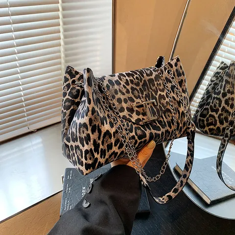 Vintage Leopard Print Underarm Bag Women Metal T Buckle Chain Strap PU Leather Shoulder Crossbody Bag Fashion Handbag