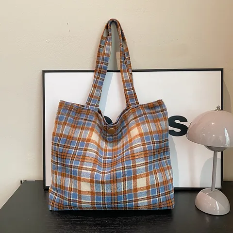 Sac Fourre-Tout à Carreaux Vintage Grande Capacité Tissu Composite Sac Bandoulière Femme Design Rétro Décontracté Navettage