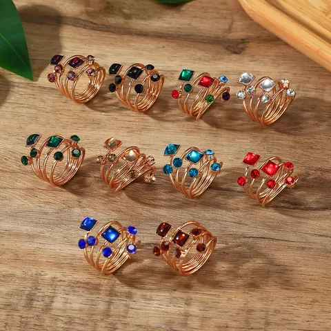 Boheemse Meerlaagse Spiraal Sjaalring Voor Dames Vintage Zinklegering Ingelegde Strass Sjaalgesp Veelzijdige Mode Sieraden