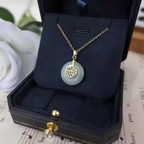 Vintage Chinese Style Fu Blessing Pendant Necklace Gold Plated Copper Round Ping An Kou Clavicle Chain Jewelry For Women