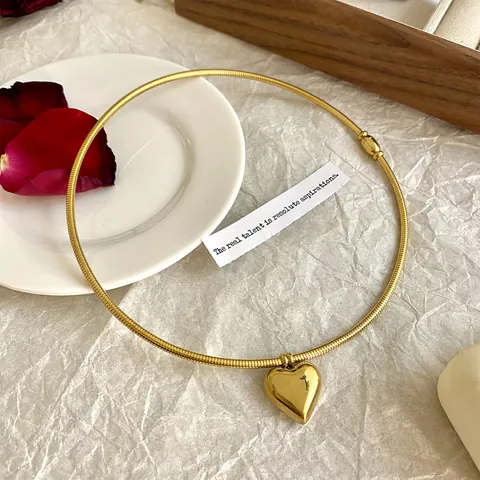 Minimalist Stainless Steel Snake Chain Choker Necklace With Heart Pendant For Women Fashion High Polish Jewelry Accessory