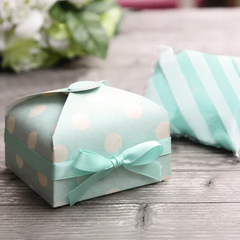 Korean Style Square Polka Dot Cardboard Gift Box With Ribbon Bowknot For Wedding Candy Handmade Soap Small Packing Case