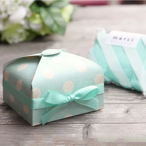 Caja de Regalo de Cartón Cuadrada Estilo Coreano con Lunares y Lazo para Dulces de Boda Jabón Artesanal Embalaje Pequeño