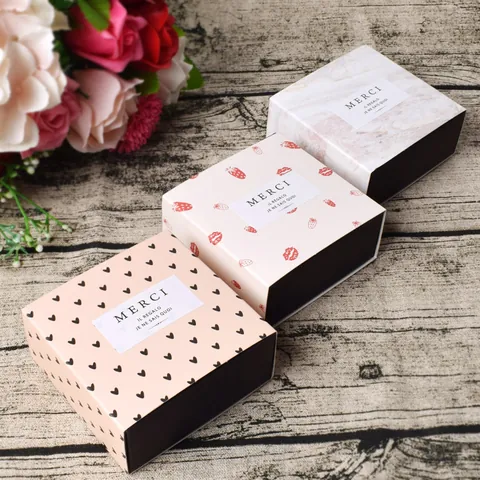 Korean Marble Texture Strawberry Heart Pattern Square Paper Gift Box For Soap Chocolate Tea Packaging Jewelry Display Box