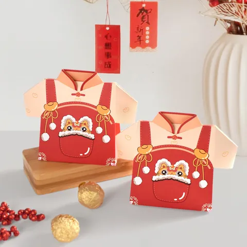 New Year Tang Suit Style Candy Container Red Cardboard Lion Dance Pattern Gift Packaging For Spring Festival Wedding Favor Case