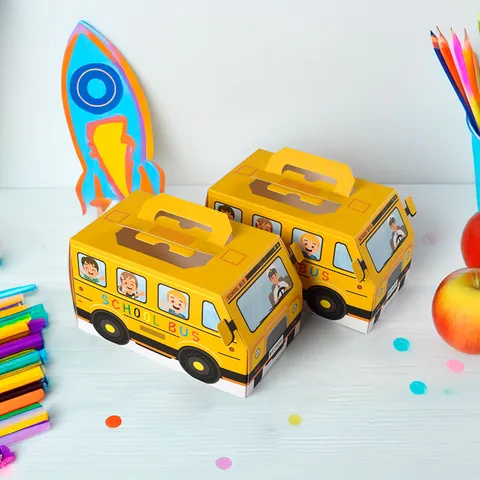 Boîte à Bonbons en Carton Forme de Bus Scolaire Pour La Rentrée Jaune Dessin Animé Boîte Cadeau Pour Fête d'Anniversaire Enfants