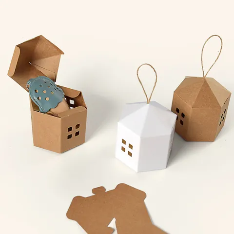 Handheld House Shaped Paper Gift Box With Hemp Rope Hollow Out DIY Packaging Box For Candy Wedding Party Favor