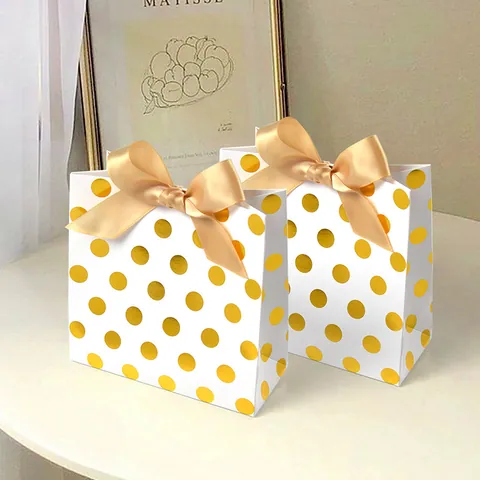 Minimalist White Paper Gift Bags With Gold Polka Dots And Satin Bow Ribbon For Wedding Party Birthday Jewelry Packaging